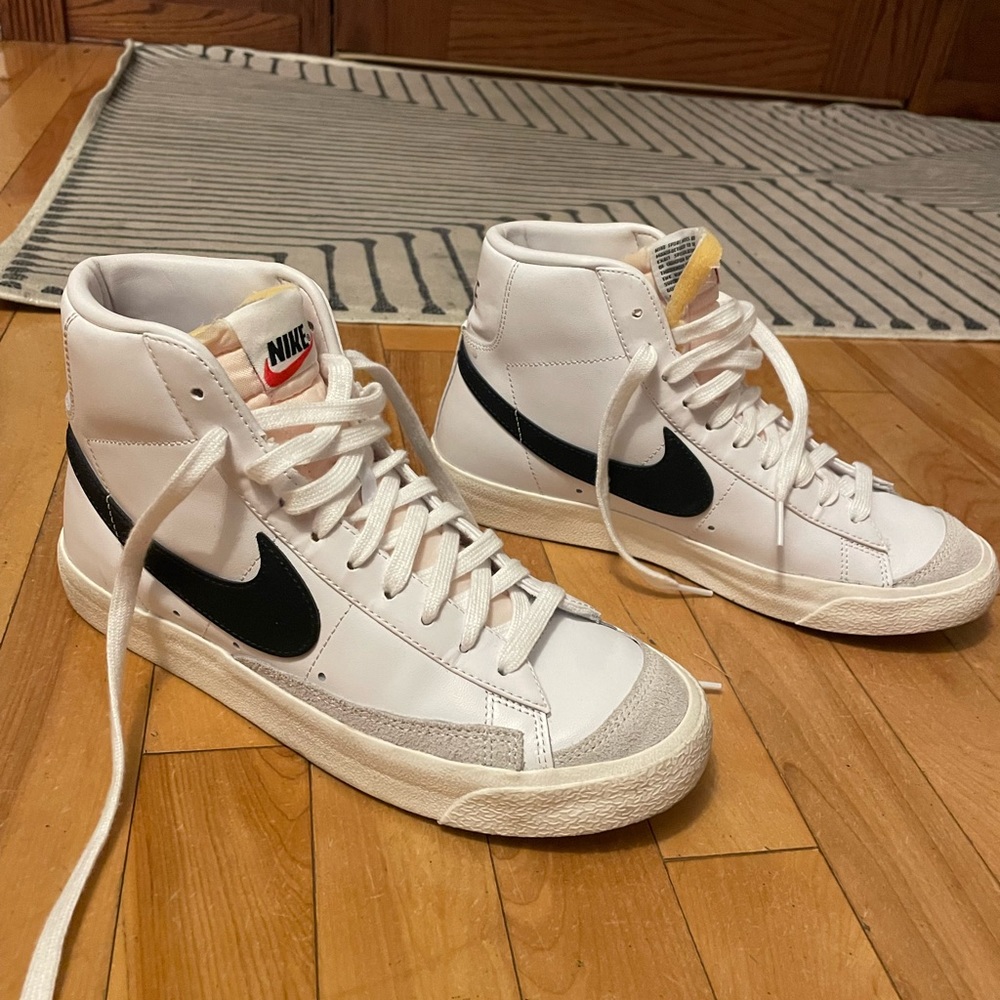 Nike Blazer Mid '77